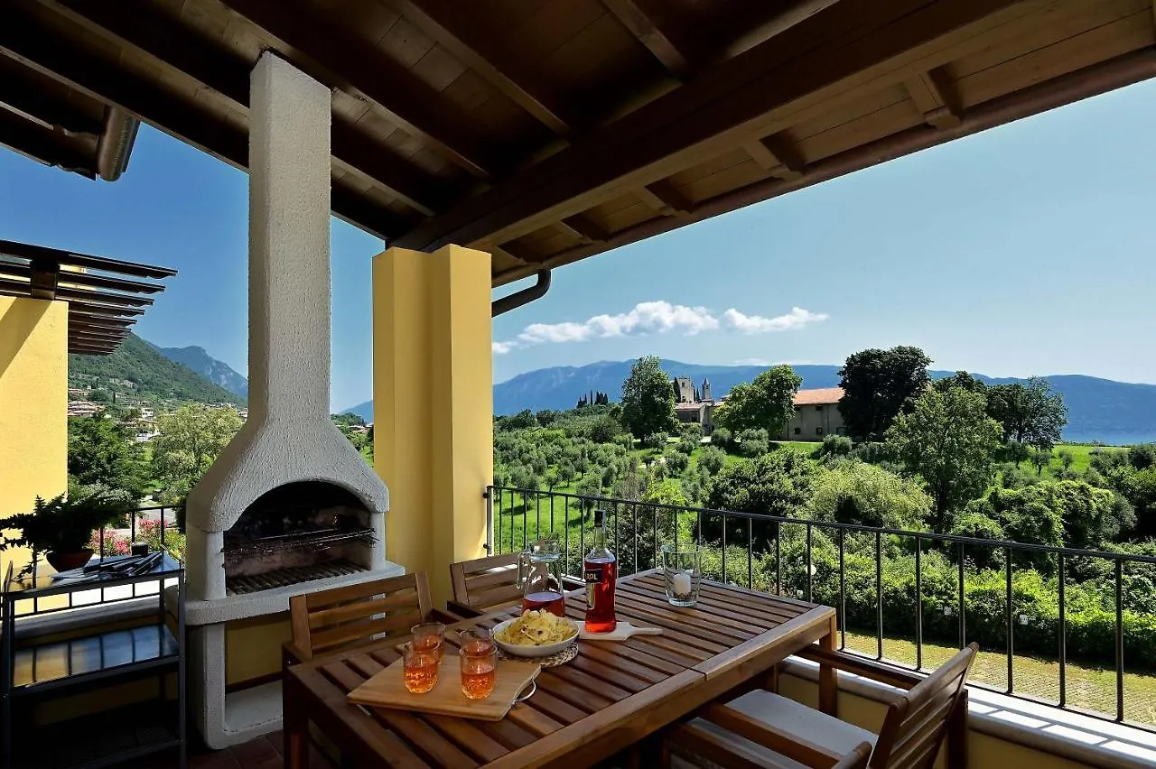 Bbq & Pools Ghh Apartment Toscolano Maderno