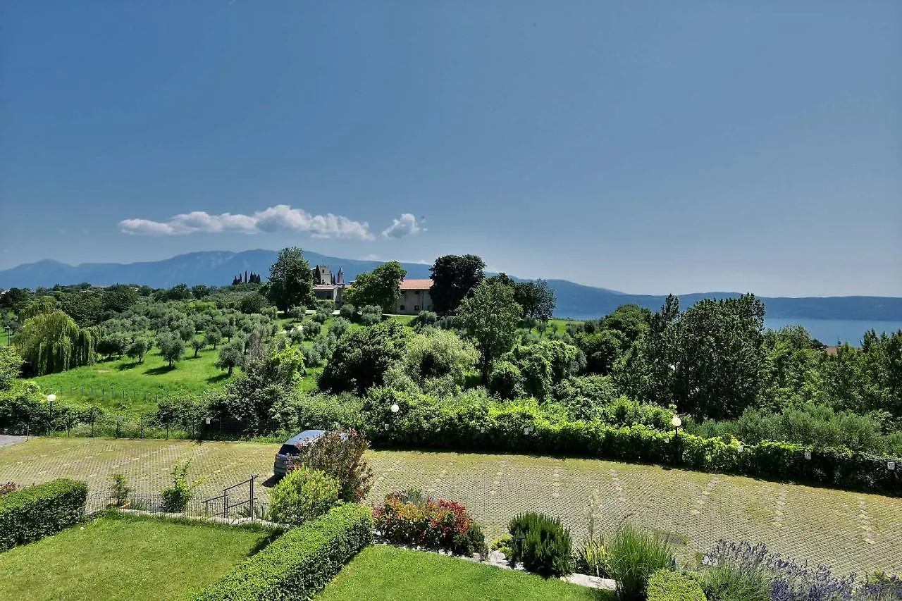 Bbq & Pools Ghh Apartment Toscolano Maderno Italy