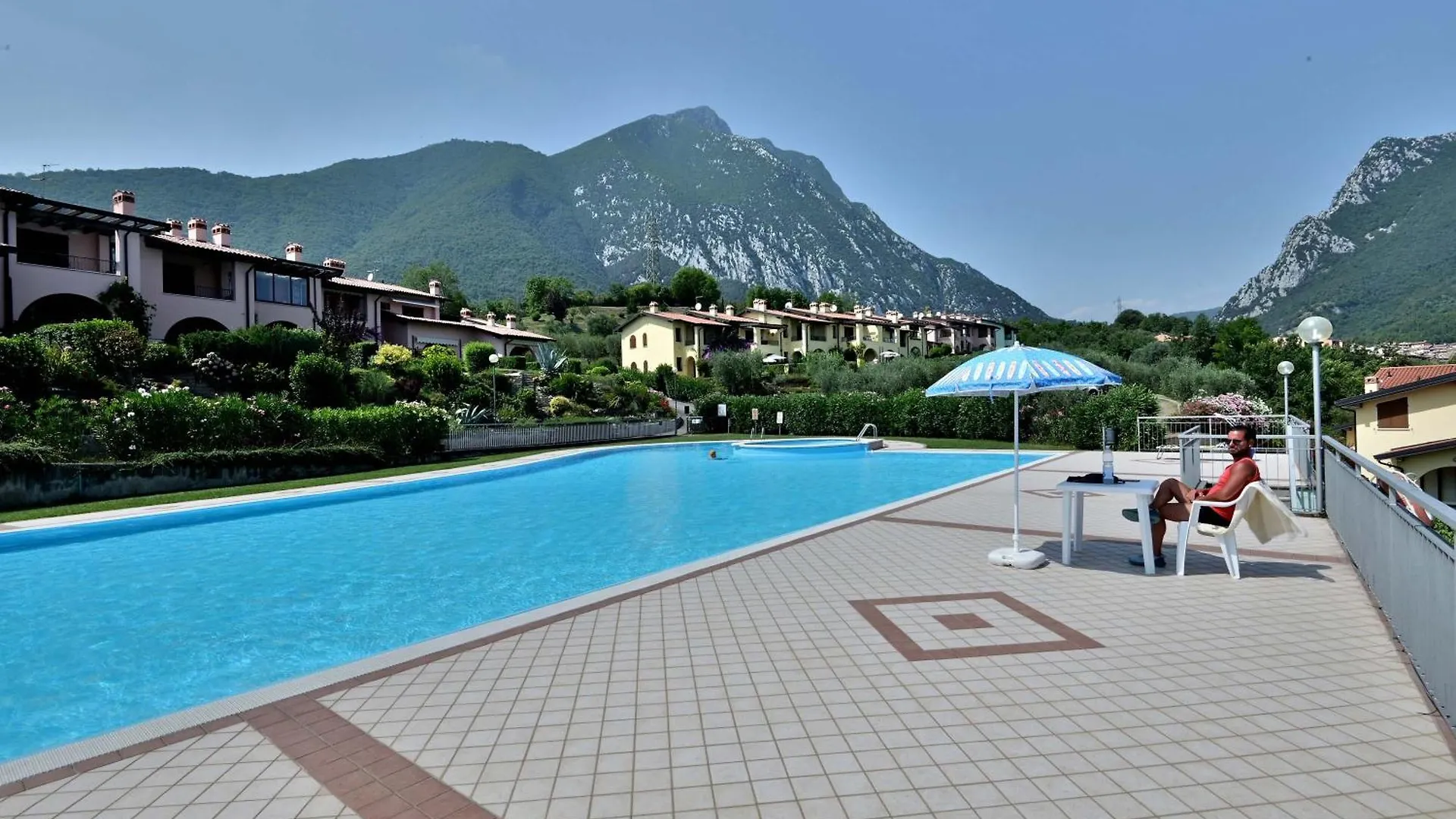 Bbq & Pools Ghh Apartment Toscolano Maderno