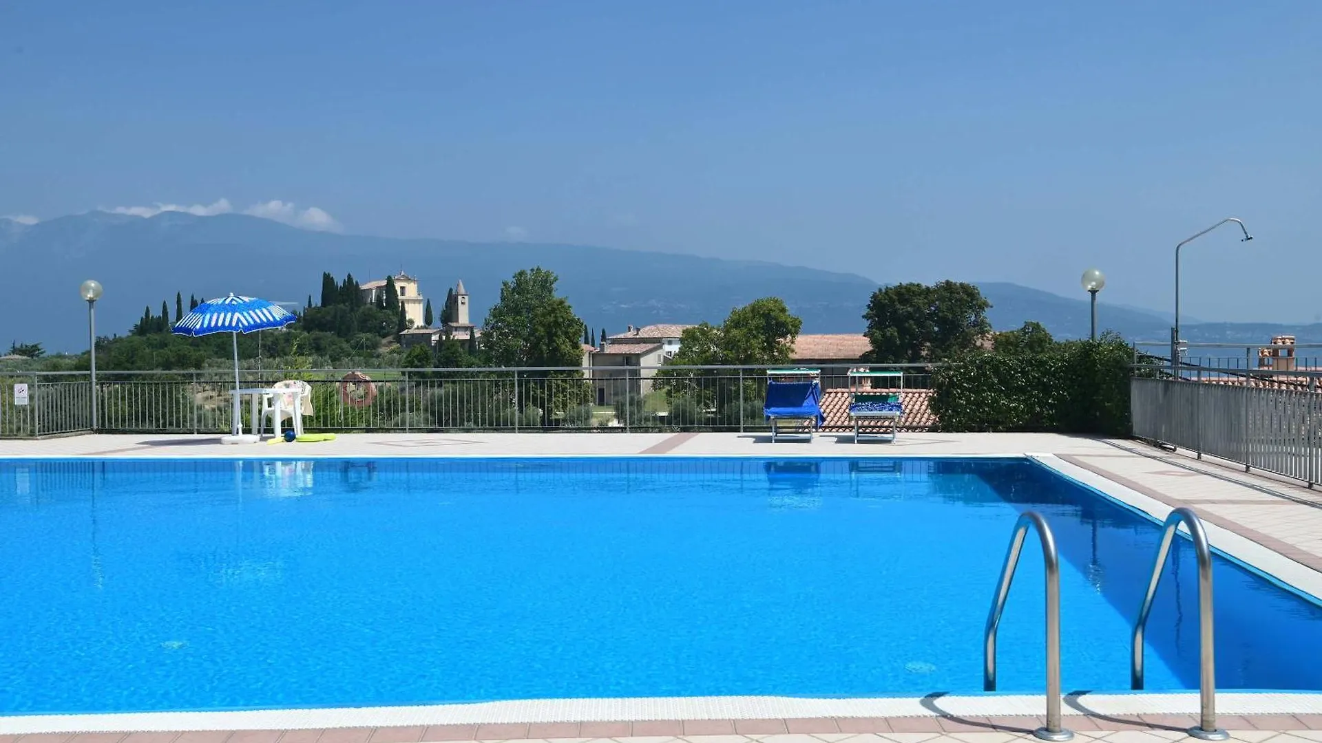 Bbq & Pools Ghh Apartment Toscolano Maderno Italy
