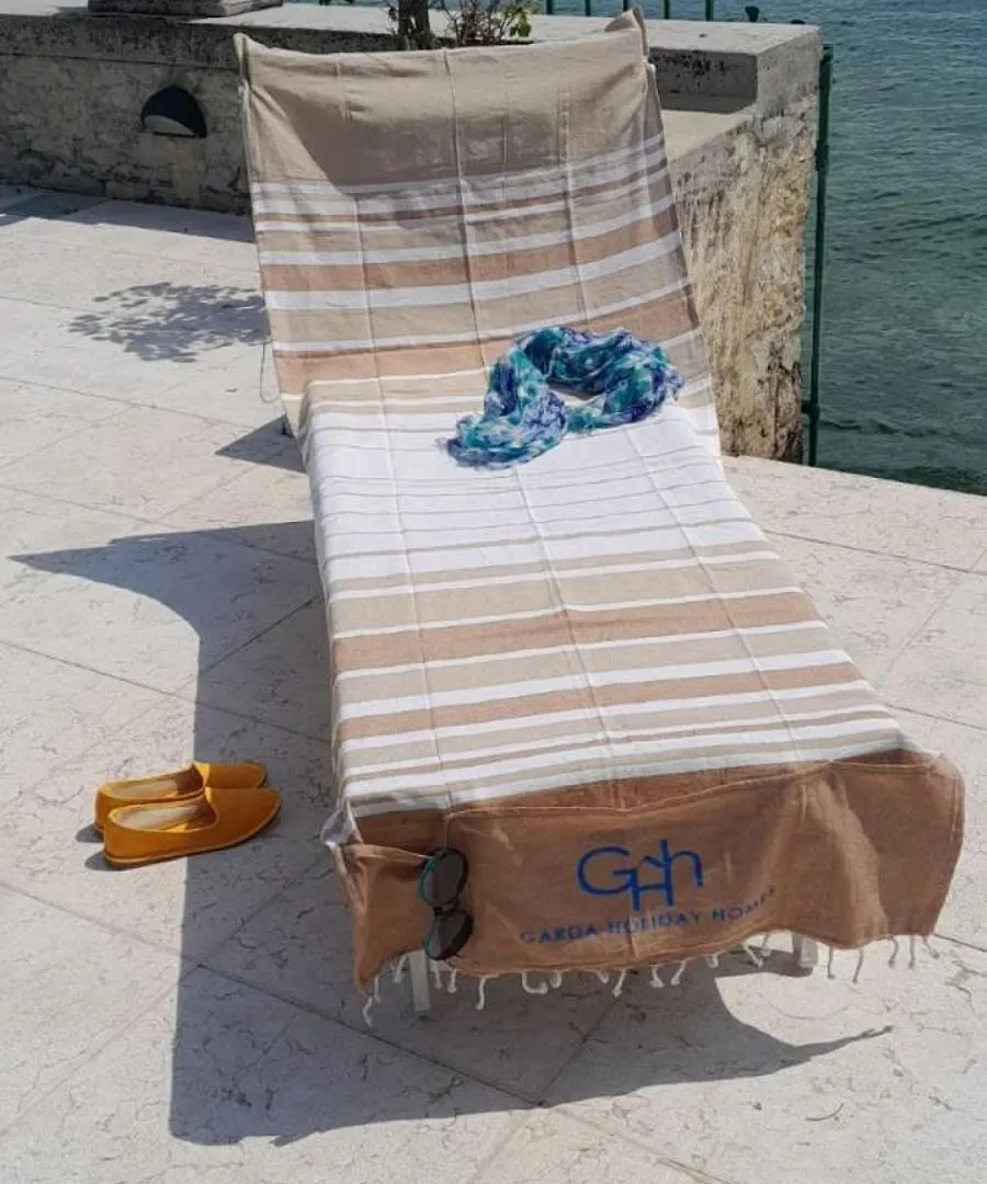 Bbq & Pools Ghh Apartment Toscolano Maderno Italy